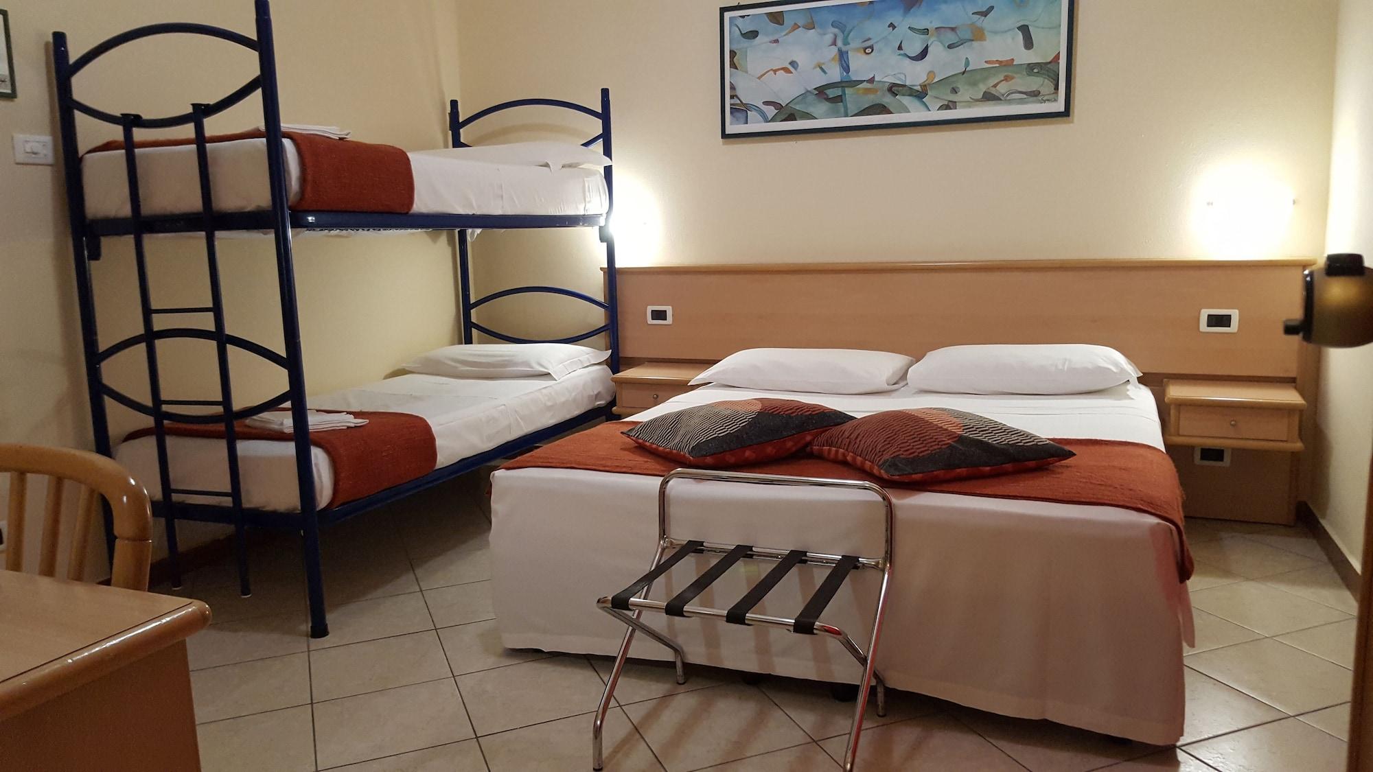 Hotel Astor Pisa Ngoại thất bức ảnh