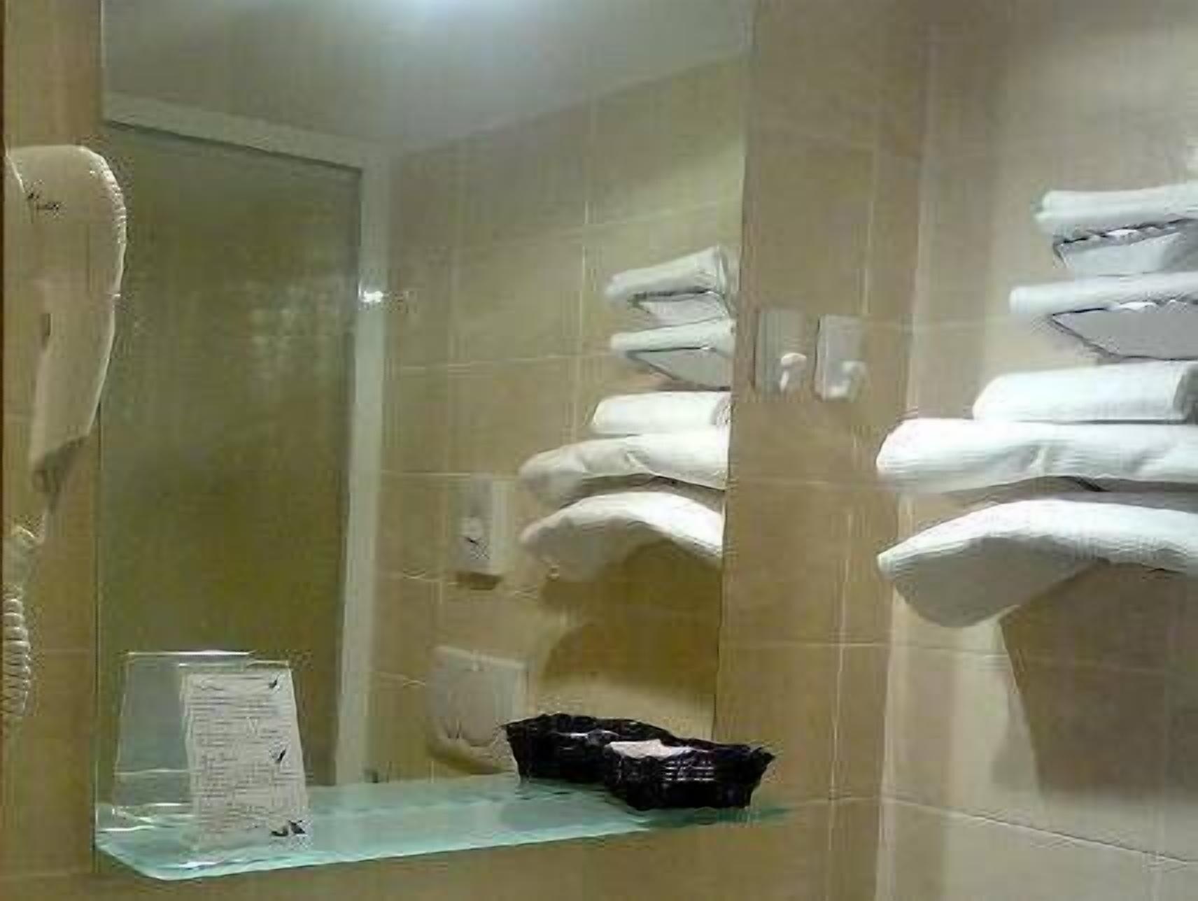 Hotel Astor Pisa Ngoại thất bức ảnh