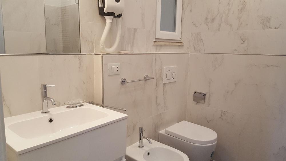 Hotel Astor Pisa Ngoại thất bức ảnh
