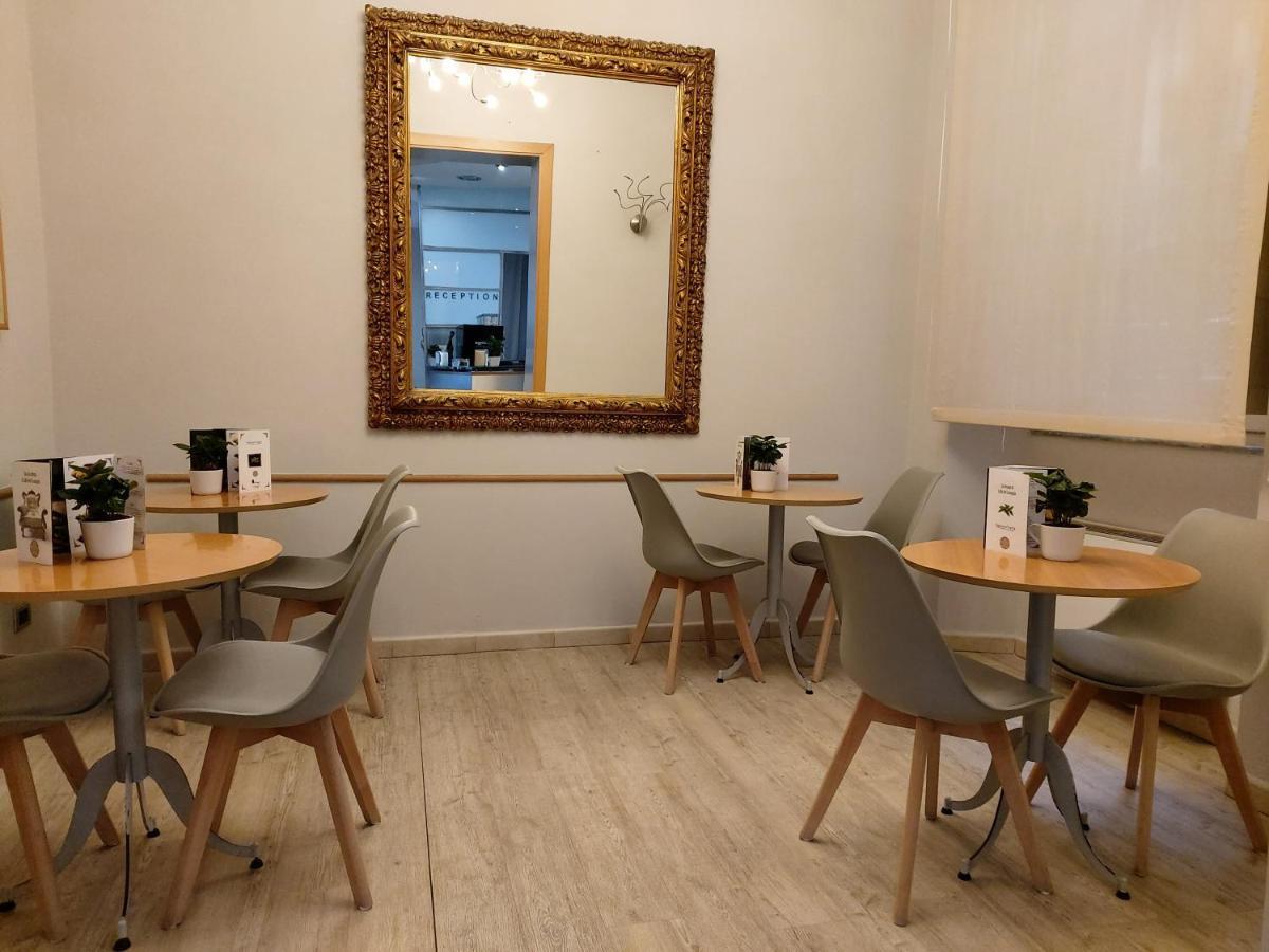 Hotel Astor Pisa Ngoại thất bức ảnh