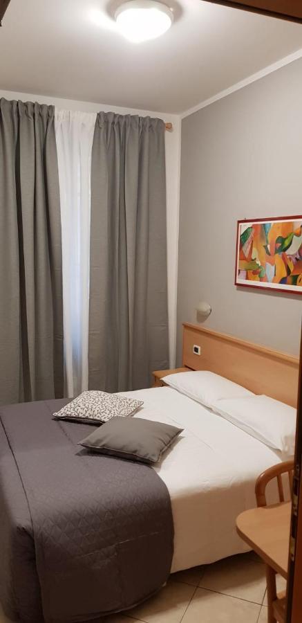 Hotel Astor Pisa Ngoại thất bức ảnh
